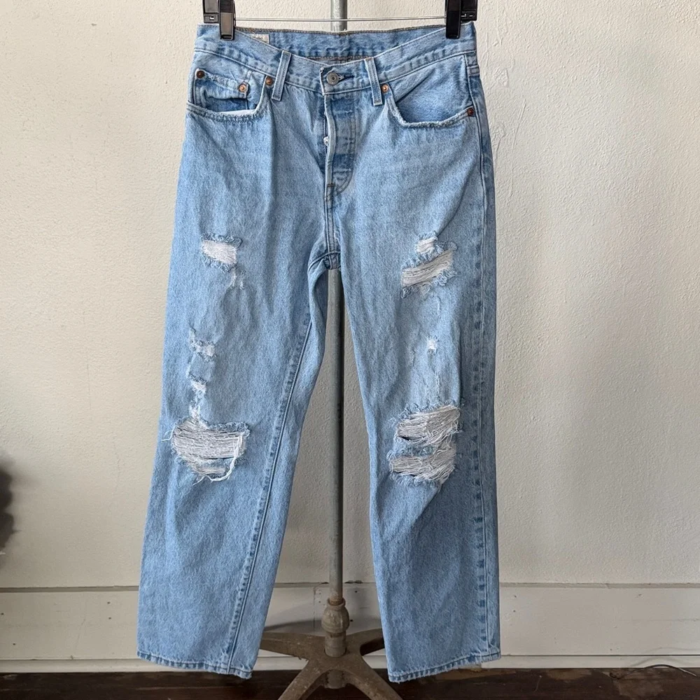 Levi’s 501 Button Fly Straight Jeans Womens 26x30 - Picture 3 of 4